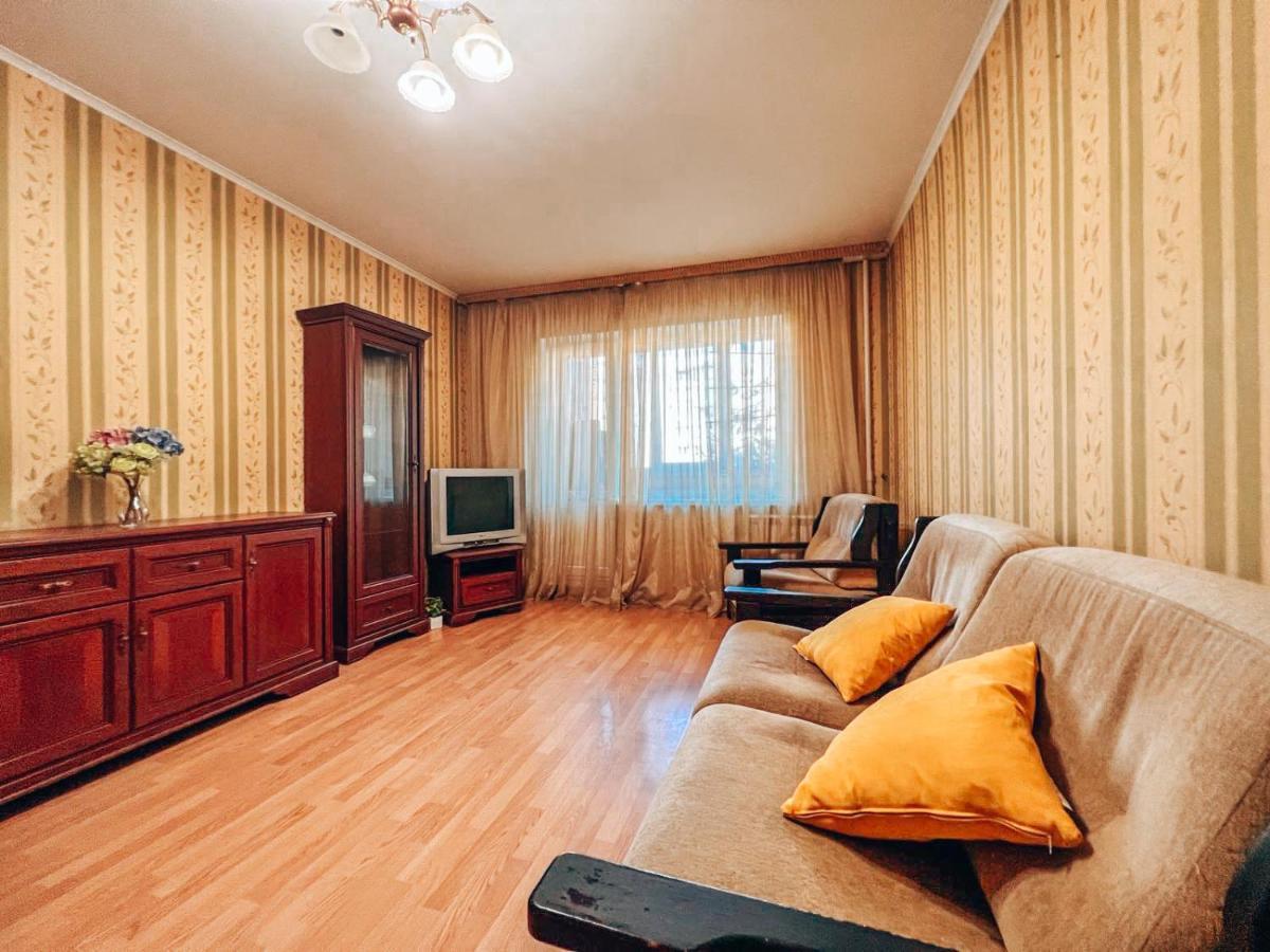 Apartments Near The Exhibition Centre Киев Экстерьер фото